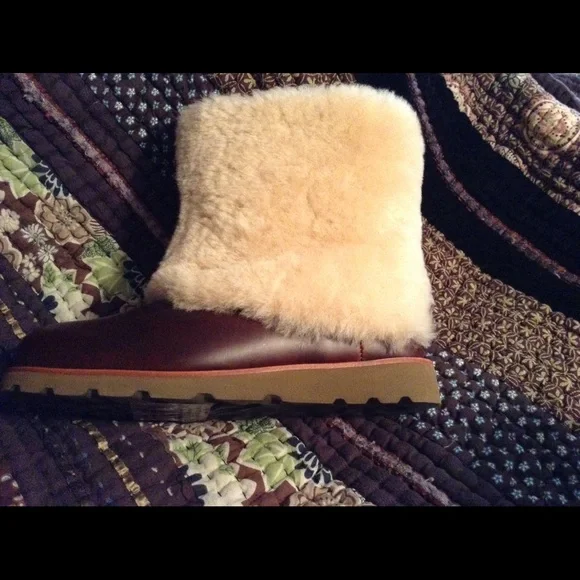 UGG Brown Leather and Cream Shearling Ankle Boots - Picture 3 of 4